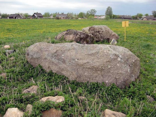 Topilishkinskie boulders