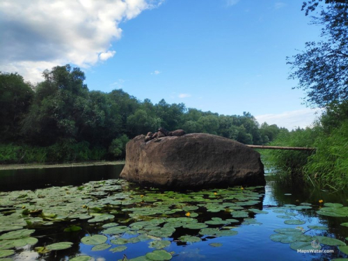 Bolshoj Kamen Dernovichsky boulder