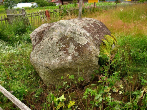 Bolshoj Kamen Tulansky boulder