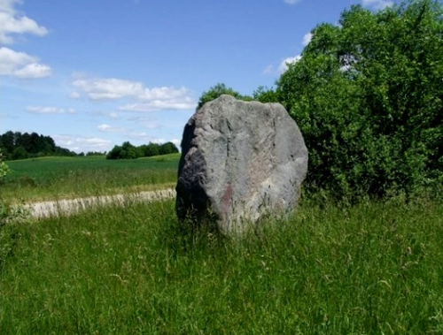 Hvedevichsky boulder