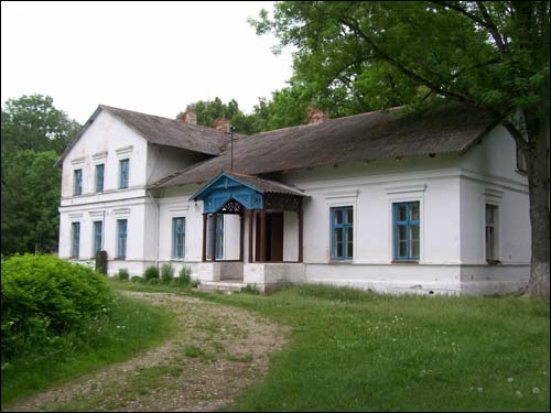 Park in the village of Belye Boloty