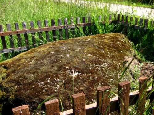 Bolshoj Kamen Dobovichsky boulder