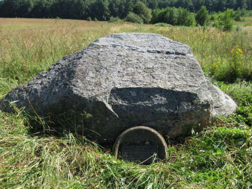 Zhvirblishkinsky boulder